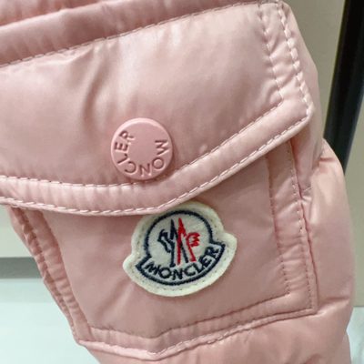 Moncler Enfant Maya Hooded Short Down Jacket — 4