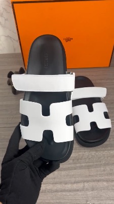 Hermès Chypre sandals in white calfskin leather — 5
