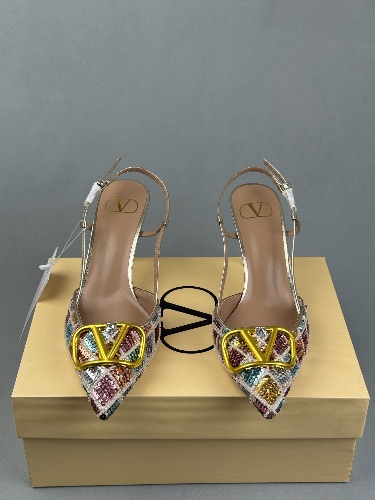 Valentino Garavani VLogo Signature slingback pumps — 4