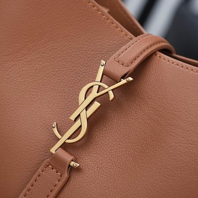 Saint Laurent Le 5 à 7 Supple shoulder bag — 10
