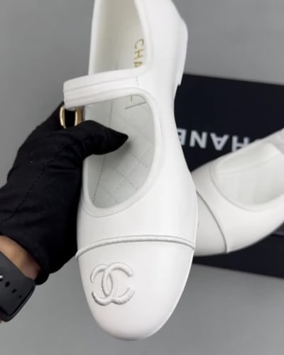 Chanel white lambskin Mary Jane flats from the Spring-Summer 2026 Pre-collection — 5