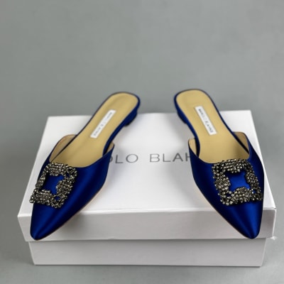 Manolo Blahnik Hangisi crystal-embellished satin slippers — 4