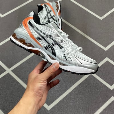 ASICS GEL-KAYANO 14 — 60