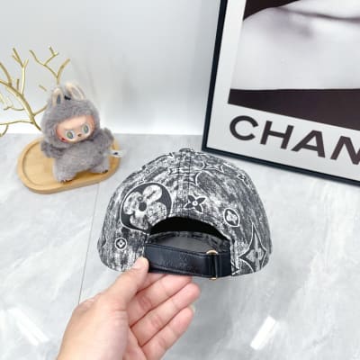 Louis Vuitton Hat — 7
