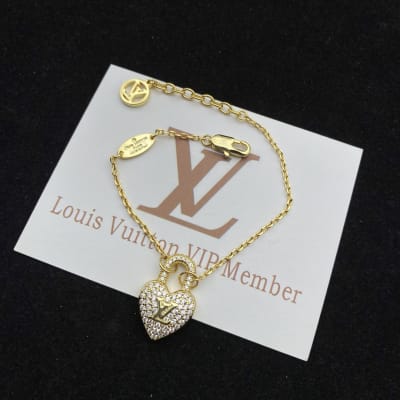 Louis Vuitton heart-shaped lock necklaces and earrings — 3