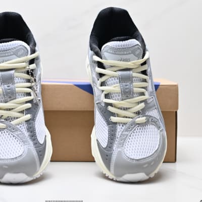 Asics Gel-Nimbus 10.1 — 24