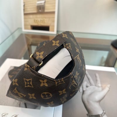 Louis Vuitton Hat — 10