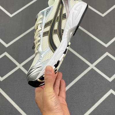 ASICS GEL-KAYANO 14 — 43