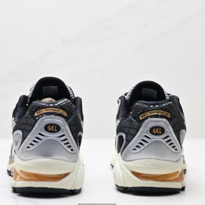 Asics Gel-Nimbus 10.1 — 61