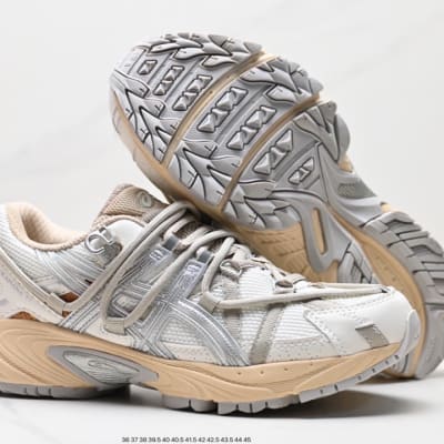 ASICS Gel-Kahana TR V2 — 31