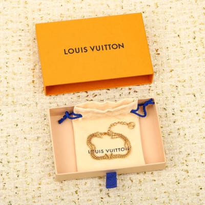 Louis Vuitton Essential V Bracelet