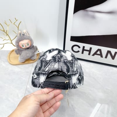 Louis Vuitton Hat — 7