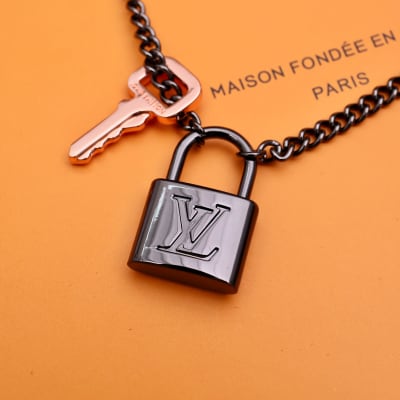 Louis Vuitton Padlock necklace — 4