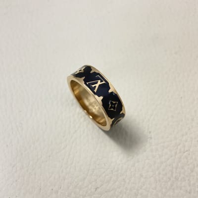 Louis Vuitton Ring — 7