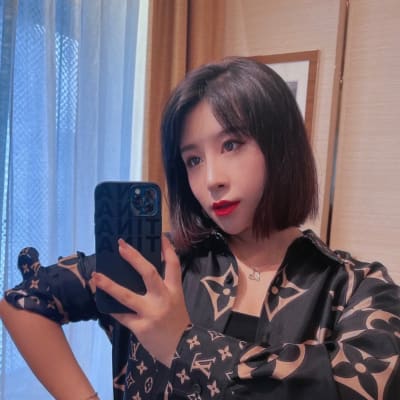 Louis Vuitton heart-shaped pendant necklace — 8