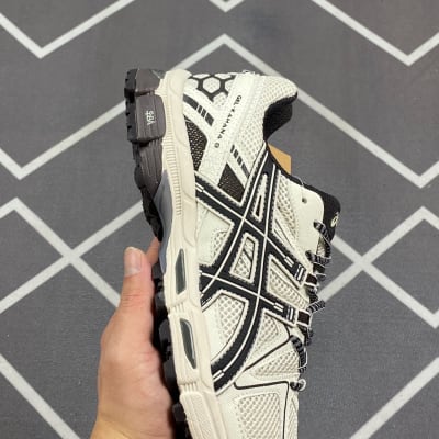 ASICS Gel-Kahana 8 — 28