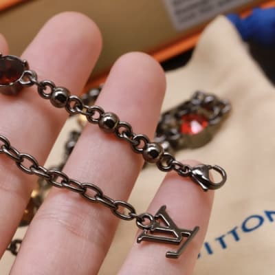 Louis Vuitton necklace — 5