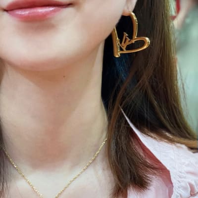 Louis Vuitton heart-shaped pendant necklace — 9