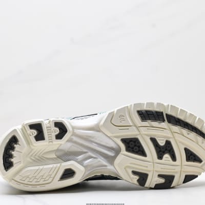 Asics Gel-Nimbus 10.1 — 76