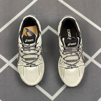 ASICS Gel-Kahana 8 — 32