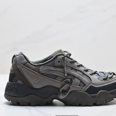 ASICS GEL-Pickax — 12