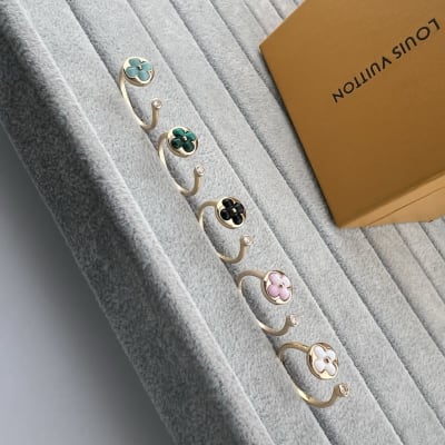 Louis Vuitton Ring — 5
