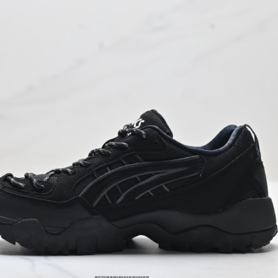 ASICS GEL-Pickax — 19