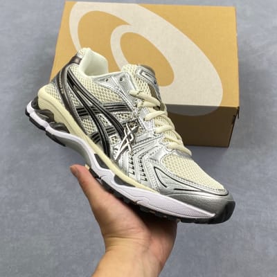 ASICS GEL-KAYANO 14 — 22