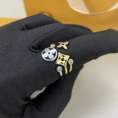 Louis Vuitton Ring — 6