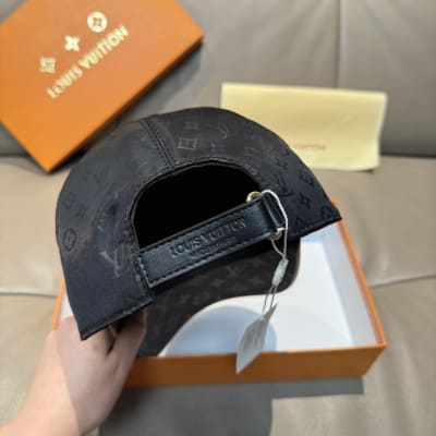 Louis Vuitton Hat — 8