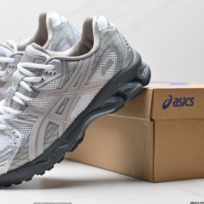 Asics Gel-Nimbus 10.1 — 68