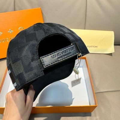Louis Vuitton Hat — 7