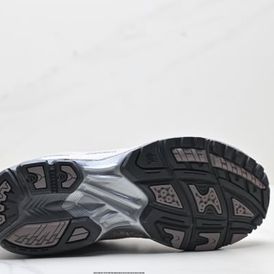 Asics Gel-Nimbus 10.1 — 67