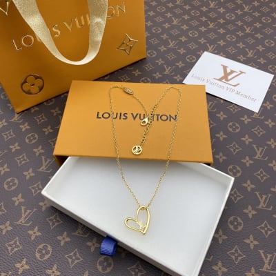 Louis Vuitton Fall In Love heart necklace