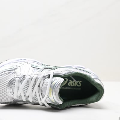 ASICS GEL-KAYANO 14 — 106