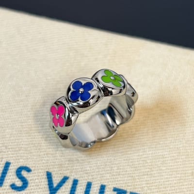 Louis Vuitton MNG Party Ring
