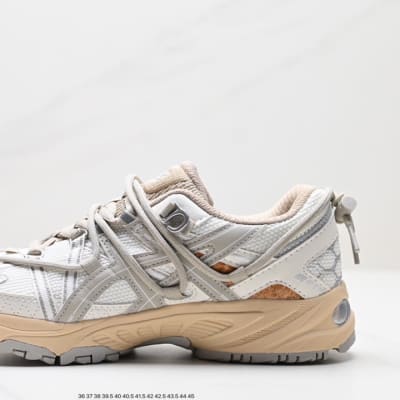 ASICS Gel-Kahana TR V2 — 33