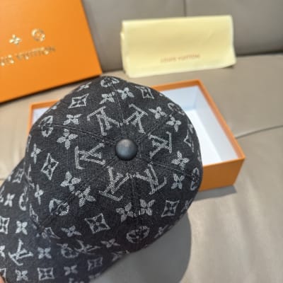 Louis Vuitton Hat — 6