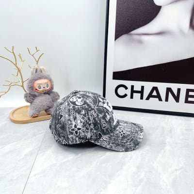 Louis Vuitton Hat — 6