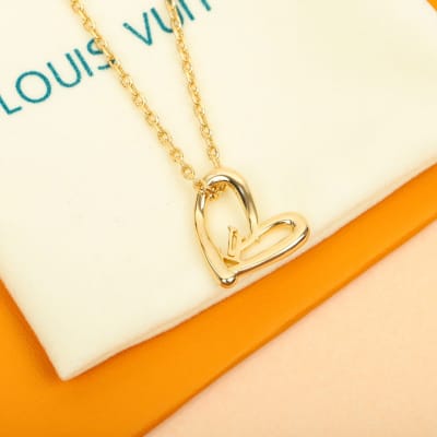 Louis Vuitton heart-shaped pendant necklace — 5