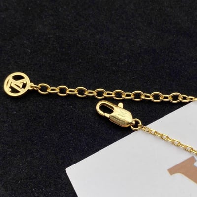 Louis Vuitton necklaces — 6