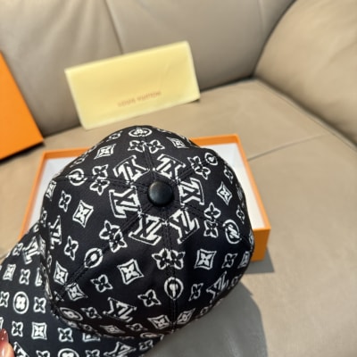 Louis Vuitton Hat — 6