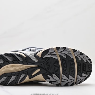 ASICS Gel-Kahana TR V2 — 9