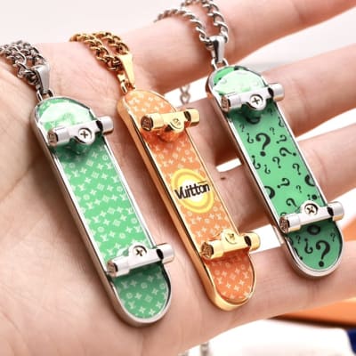 Louis Vuitton Skateboard necklace — 5