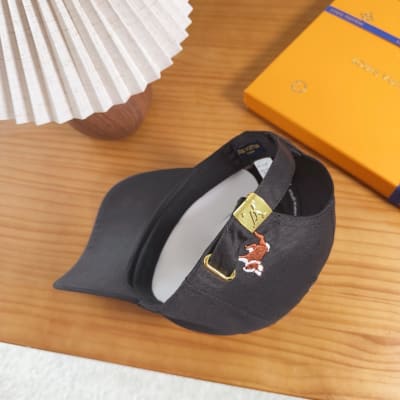 Louis Vuitton Hat — 9