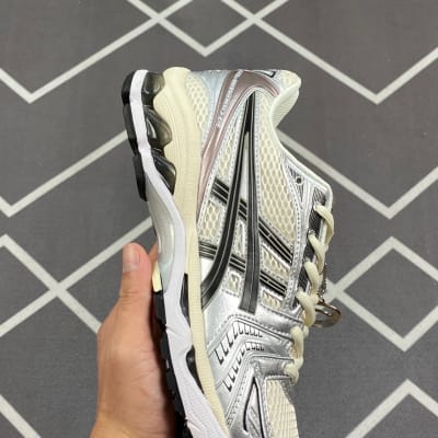 ASICS GEL-KAYANO 14 — 37