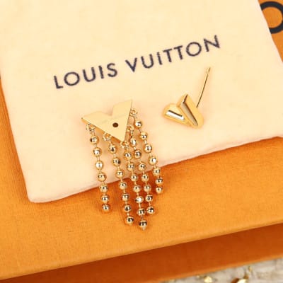 Louis Vuitton Essential V Fringe gold-tone earrings — 5