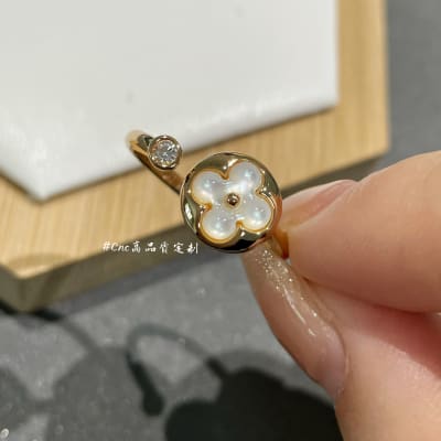 Louis Vuitton Ring — 6