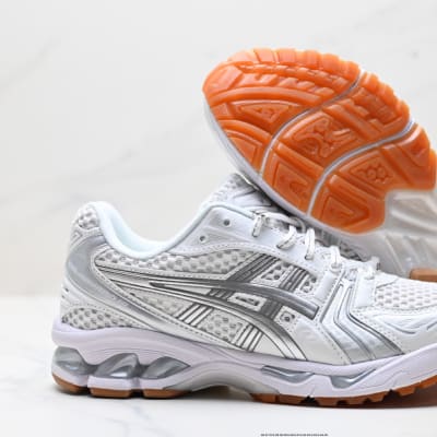 A.P.C. X ASICS Gel-Kayano 14 — 17