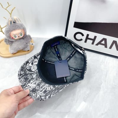 Louis Vuitton Hat — 8